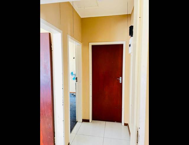 2 BEDROOM APARTMENT FOR SALE IN SASOLBURG